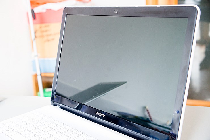 Sony Vaio Fit 15 (15).jpg